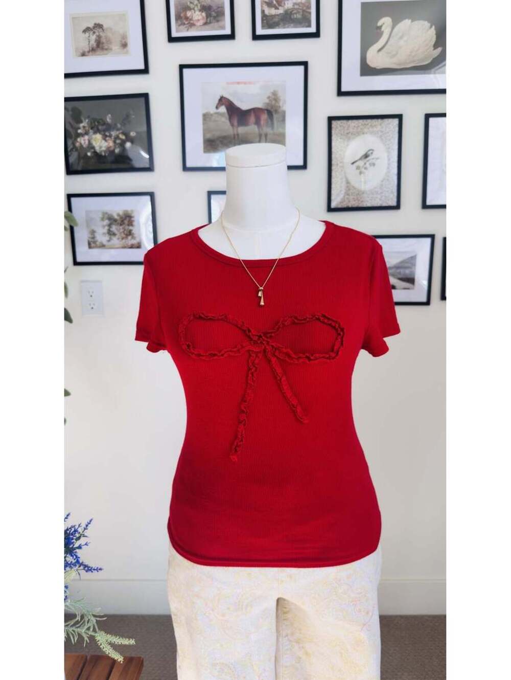 Pretty Garbage Red Ribbed Bow Applique Short Sleeve - Size M